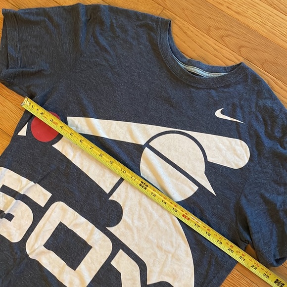 Chicago White Sox mixed shirt lot, perfect for summer games, Nike and Majestic - Picture 12 of 13